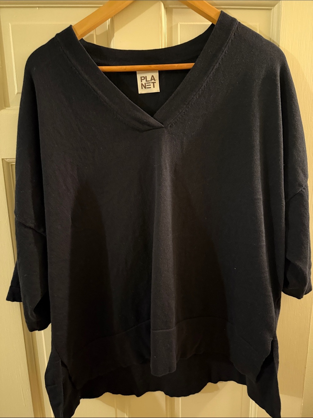 Planet Oversized V-Neck Black Sweatshirt